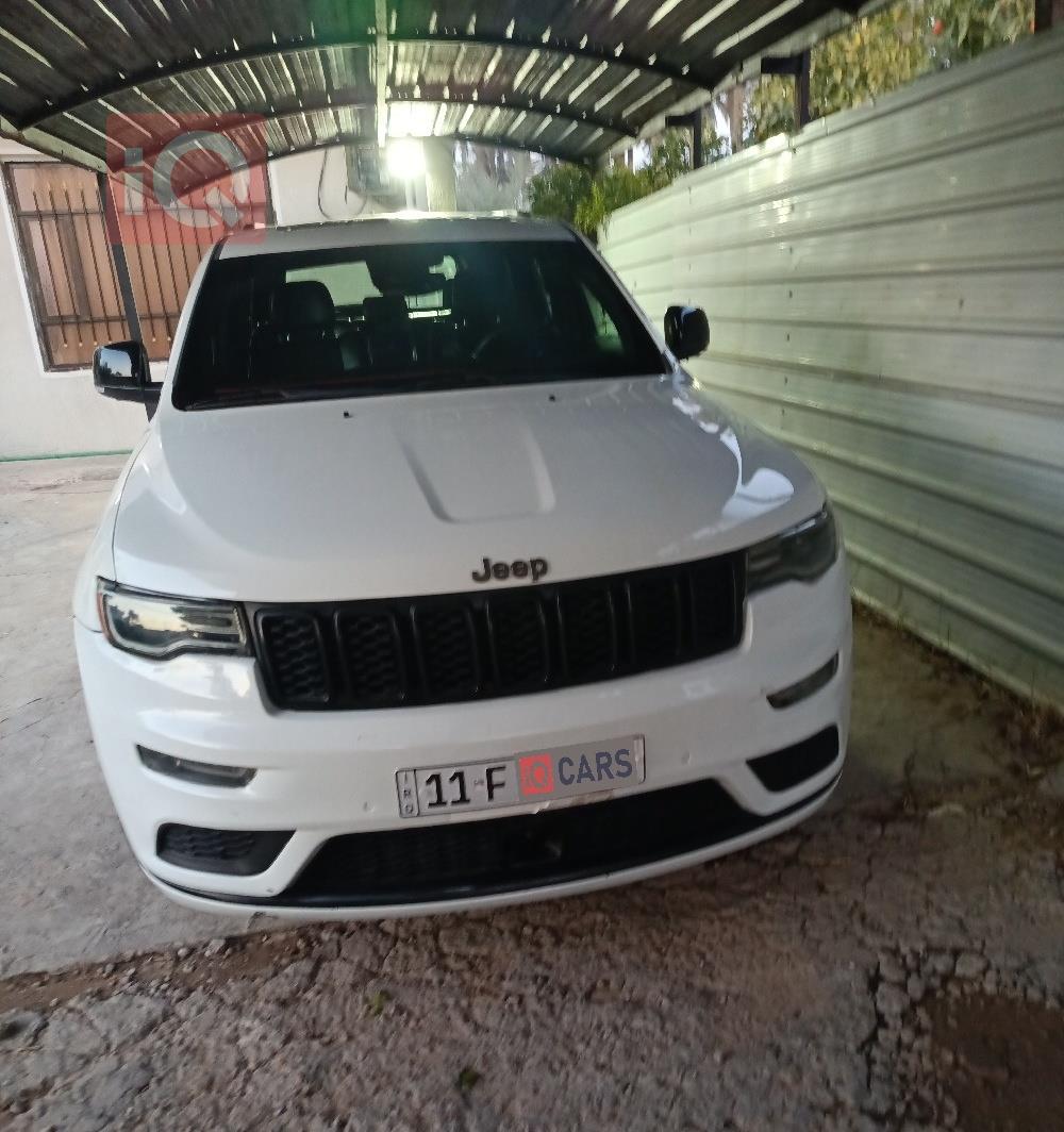 جیپ گراند شیرۆکی